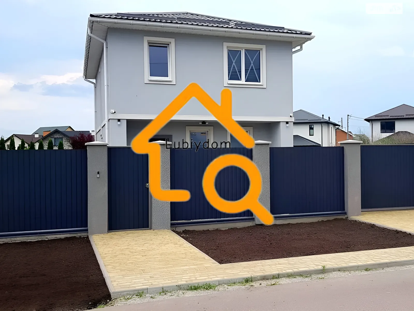 Сдается в аренду дом на 2 этажа 110 кв. м с мансардой, цена: 1000 $ - фото 1