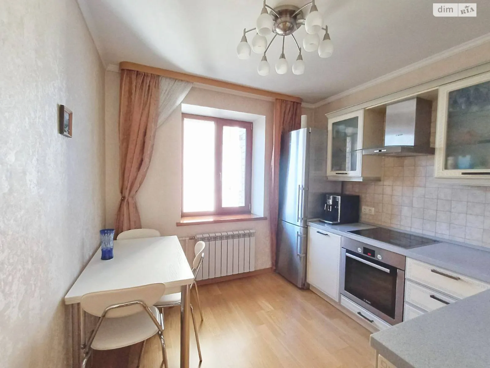 Продається 3-кімнатна квартира 73 кв. м у Києві, просп. Володимира Івасюка, 14Б - фото 1