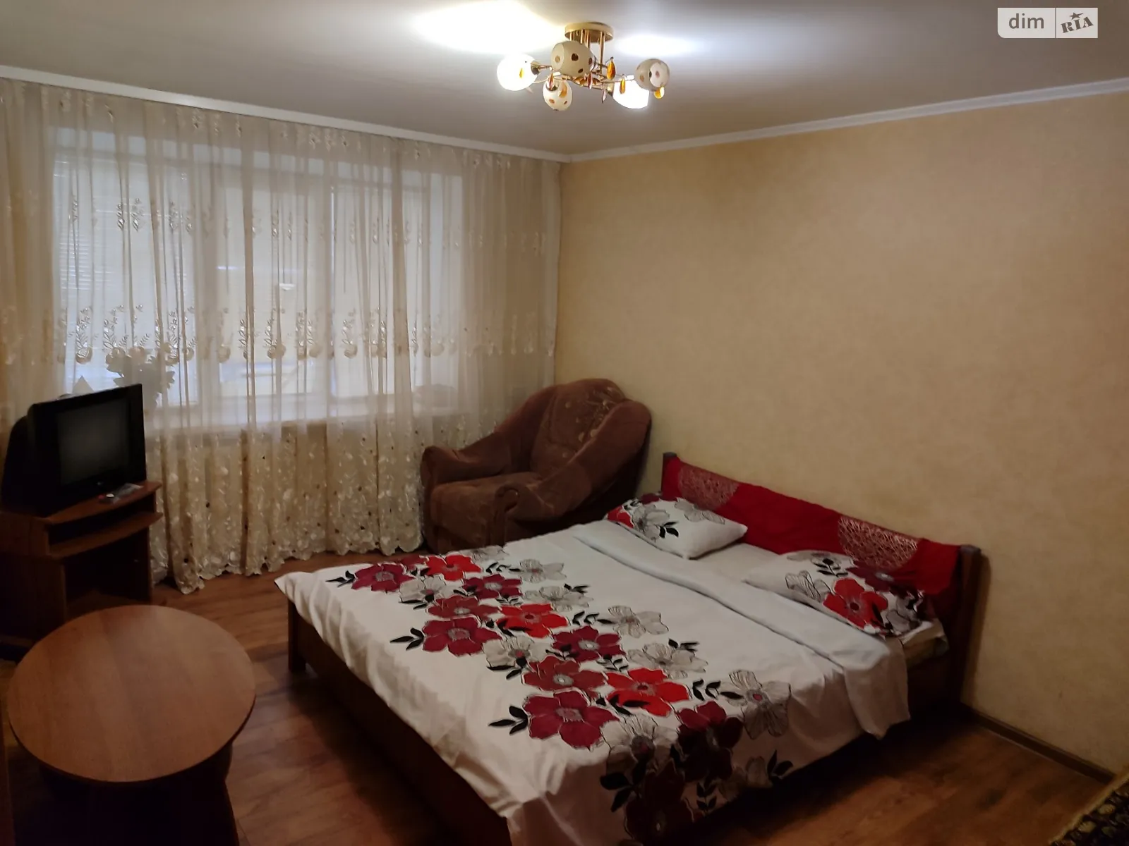 Здається в оренду 1-кімнатна квартира у, цена: 670 грн - фото 1