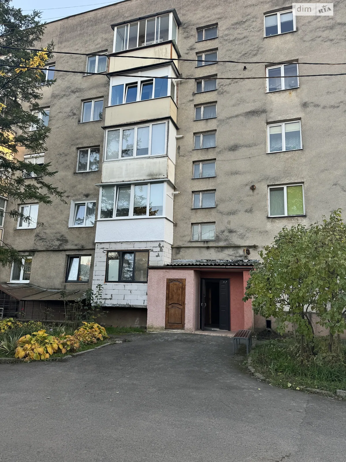 Продається 3-кімнатна квартира 70 кв. м у Мукачеві, вул. Володимира Зайця, 16 - фото 1