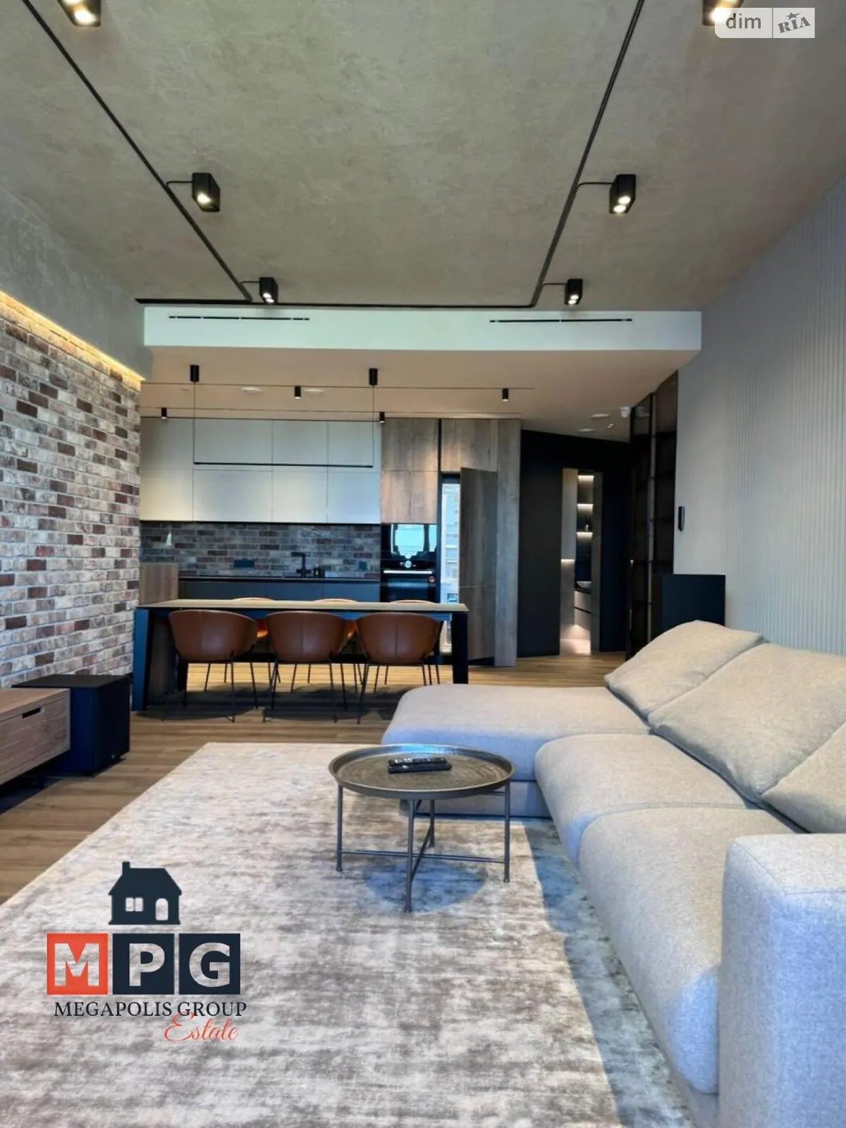 Сдается в аренду 3-комнатная квартира 130.6 кв. м в Харькове, просп. Науки - фото 1