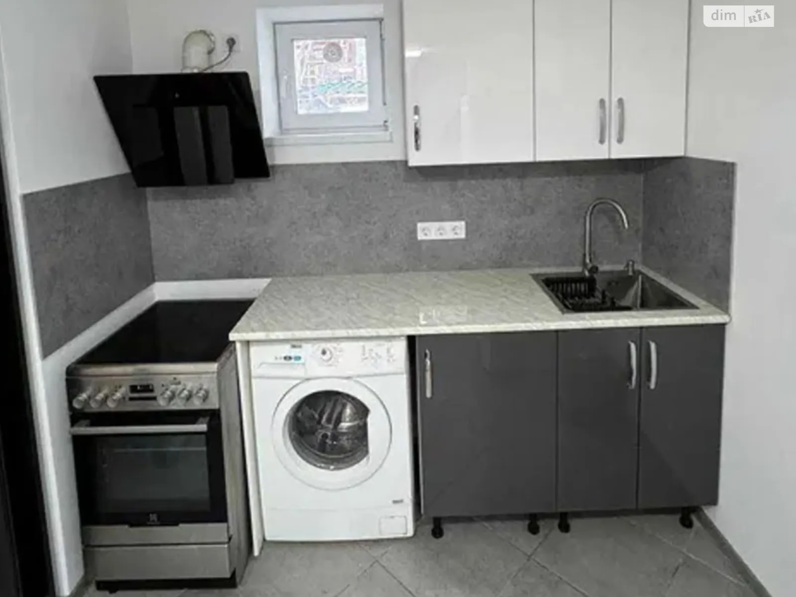 Продается 1-комнатная квартира 48.2 кв. м в Днепре, ул. Троицкая, 41 - фото 1