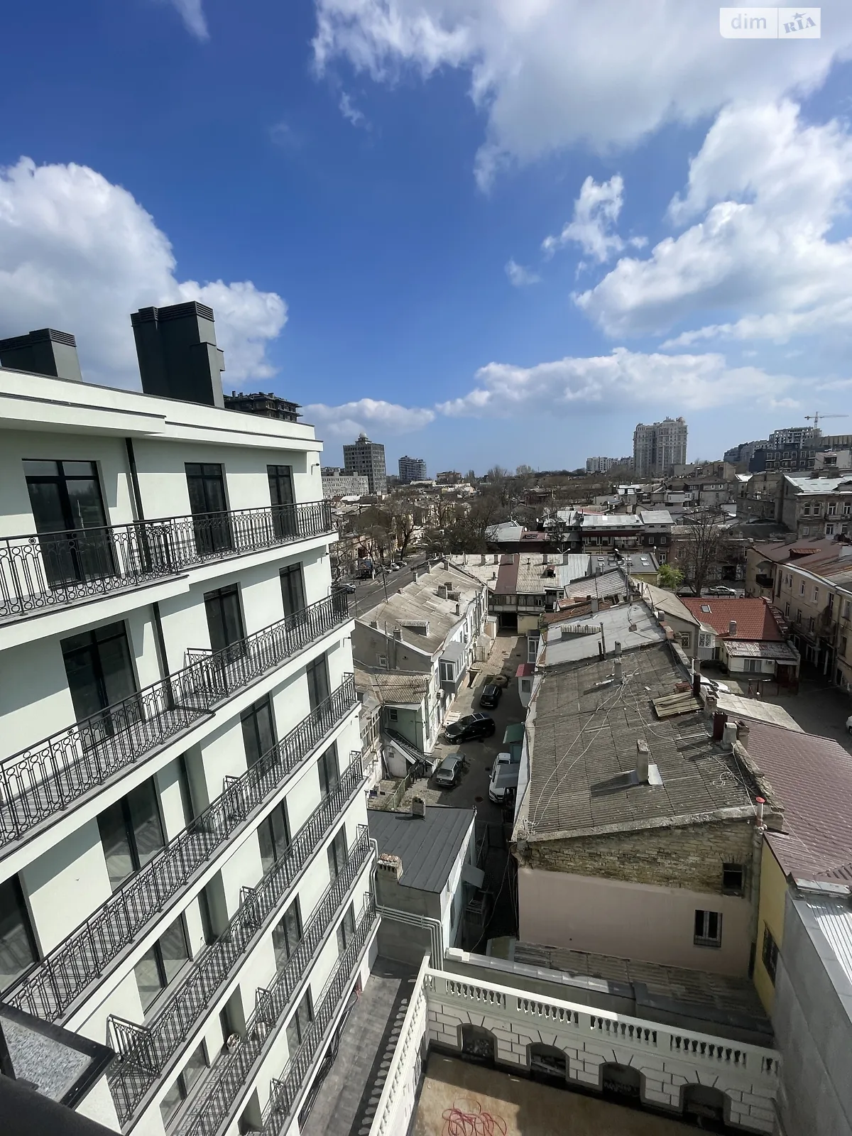 Продається 3-кімнатна квартира 98 кв. м у Одесі, вул. Гімназична, 13 - фото 1
