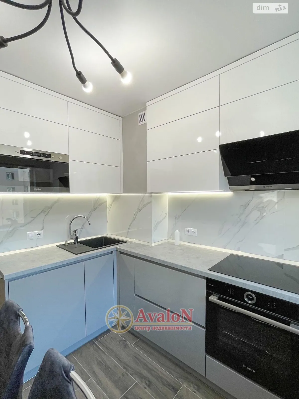 Продается 3-комнатная квартира 71.7 кв. м в Одессе, ул. Палия Семена, 93 - фото 1