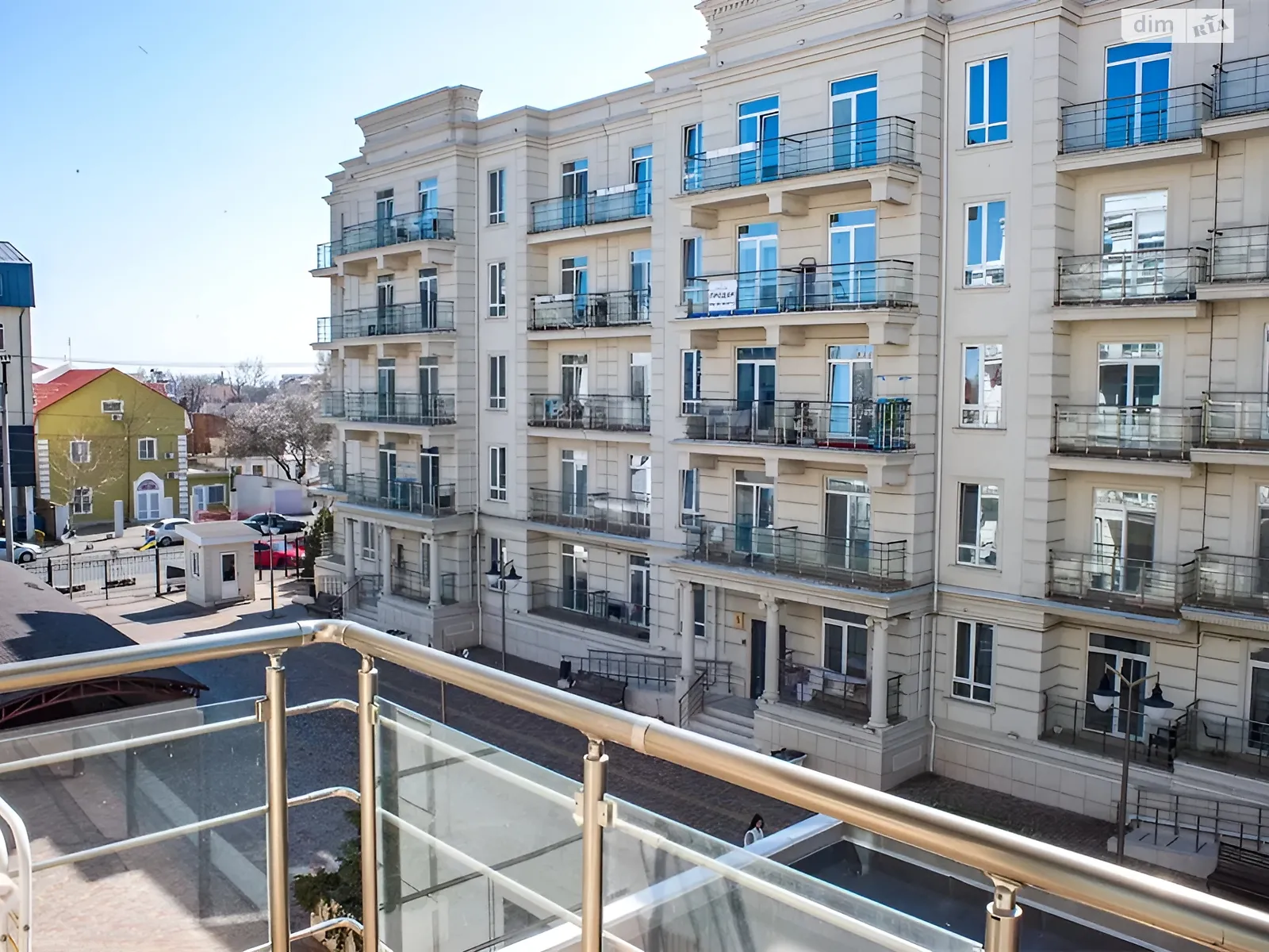 Продается 1-комнатная квартира 41.8 кв. м в Одессе, Фонтанская дор. - фото 1