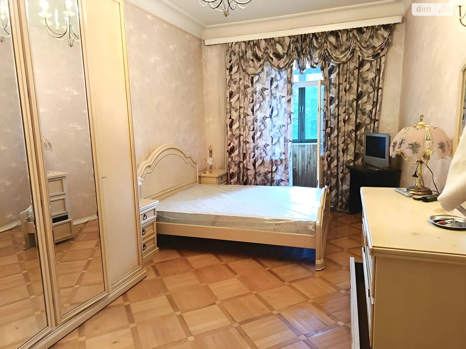 Сдается в аренду 2-комнатная квартира 55 кв. м в Киеве, ул. Прорезная, 13 - фото 1