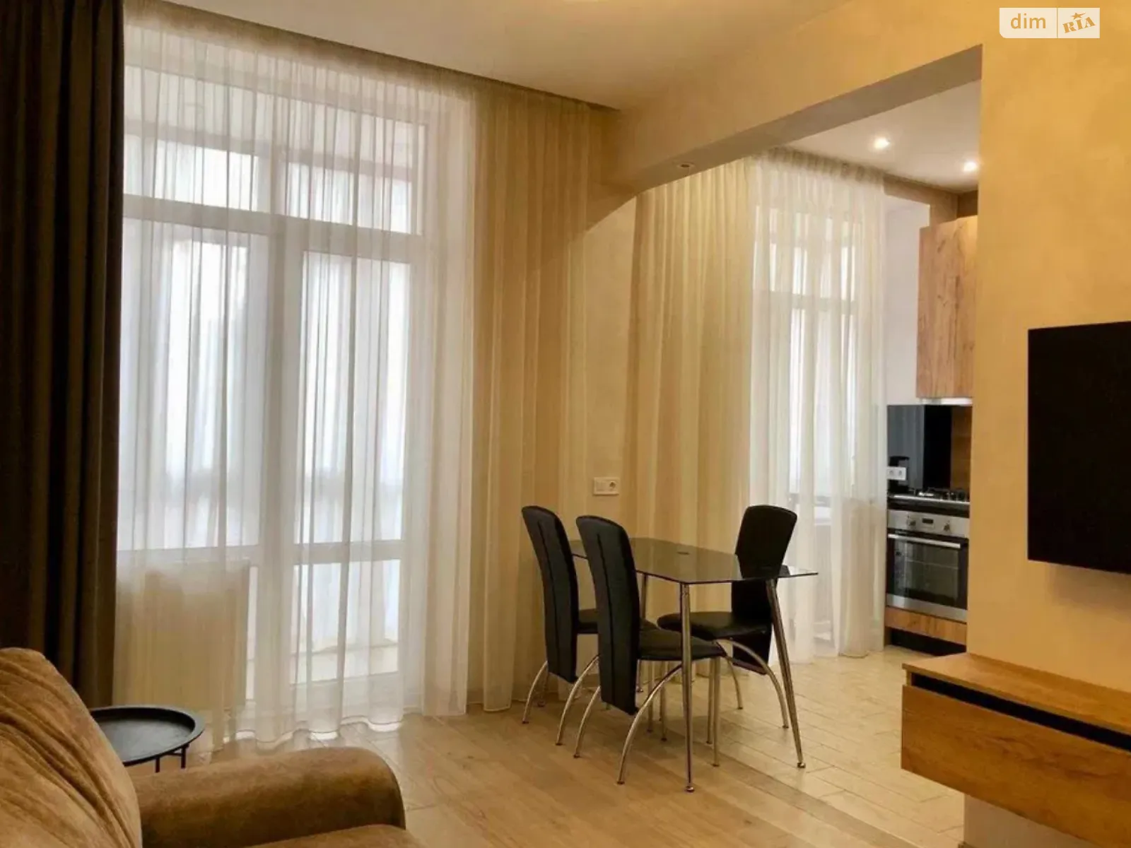 Продается 3-комнатная квартира 64 кв. м в Днепре, ул. Гоголя, 2 - фото 1