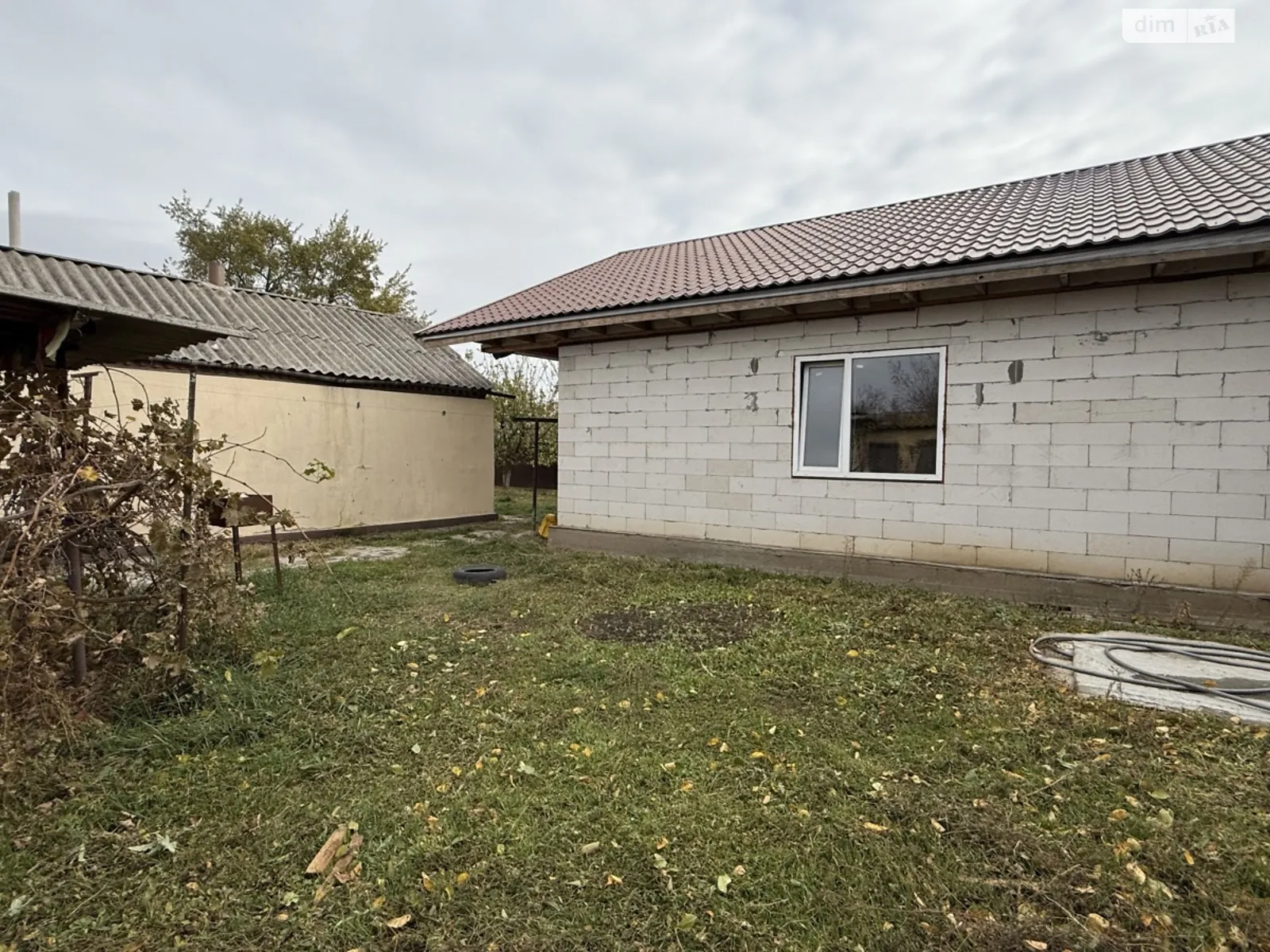 Продається одноповерховий будинок 70 кв. м з ділянкою, цена: 29900 $ - фото 1