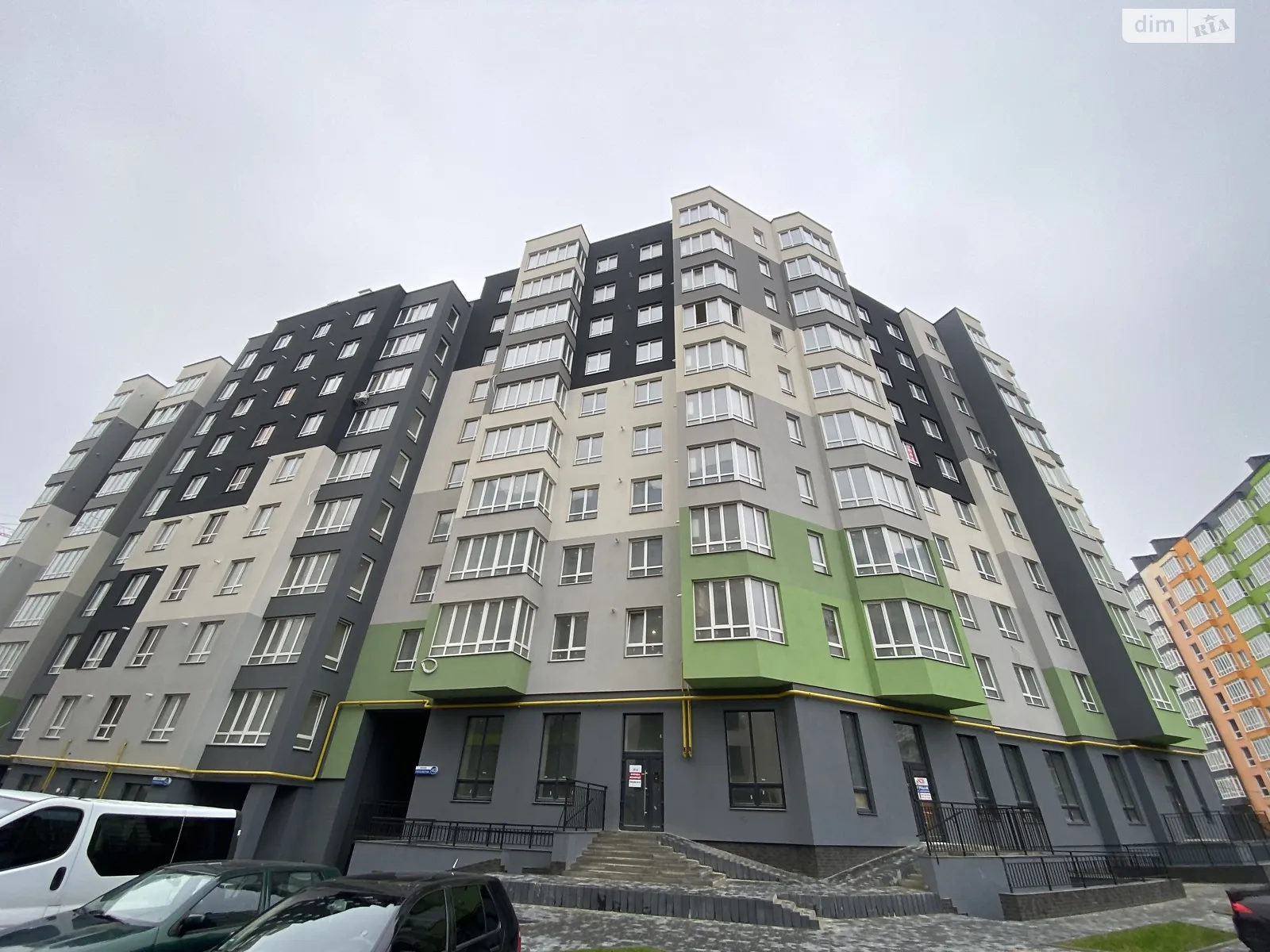 Продається 2-кімнатна квартира 88 кв. м у Івано-Франківську, вул. Приозерна - фото 1