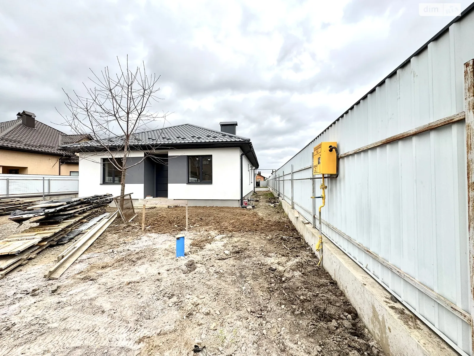 Продается одноэтажный дом 96 кв. м с садом, цена: 90000 $ - фото 1