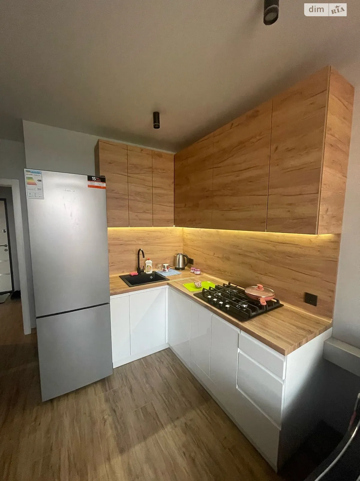 Продается 1-комнатная квартира 45.5 кв. м в Днепре, ул. Семейная, 6 - фото 1
