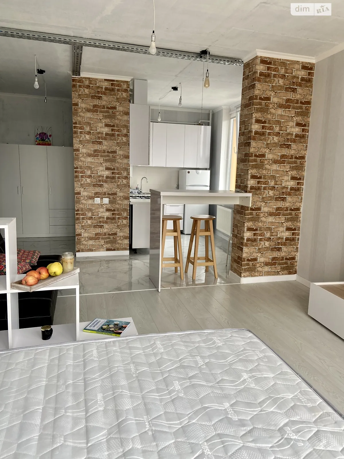 Сдается в аренду 1-комнатная квартира 37.3 кв. м в Львове, ул. Беговая, 17 - фото 1