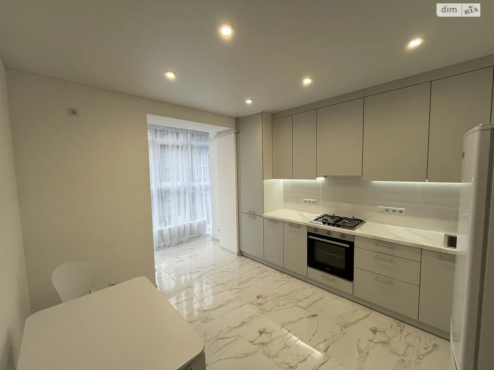 Сдается в аренду 1-комнатная квартира 40 кв. м в Хмельницком, ул. Винницкая, 1/3 - фото 1