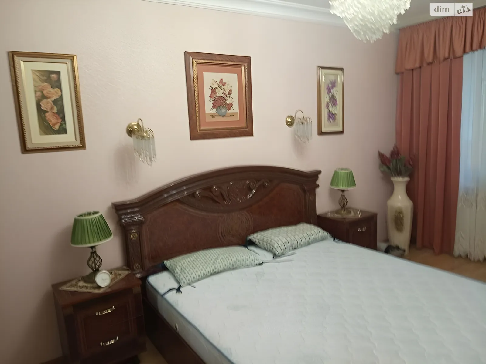 Продается 3-комнатная квартира 70.4 кв. м в Киеве, просп. Павла Тычины - фото 1