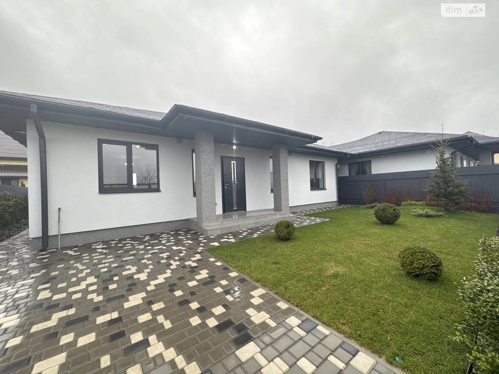 Продается одноэтажный дом 95 кв. м с бассейном, цена: 143000 $ - фото 1