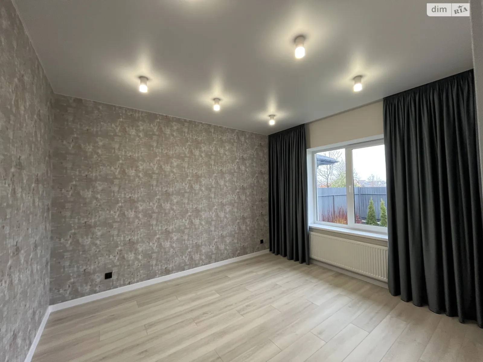 Продається одноповерховий будинок 95 кв. м з балконом, цена: 143000 $ - фото 1