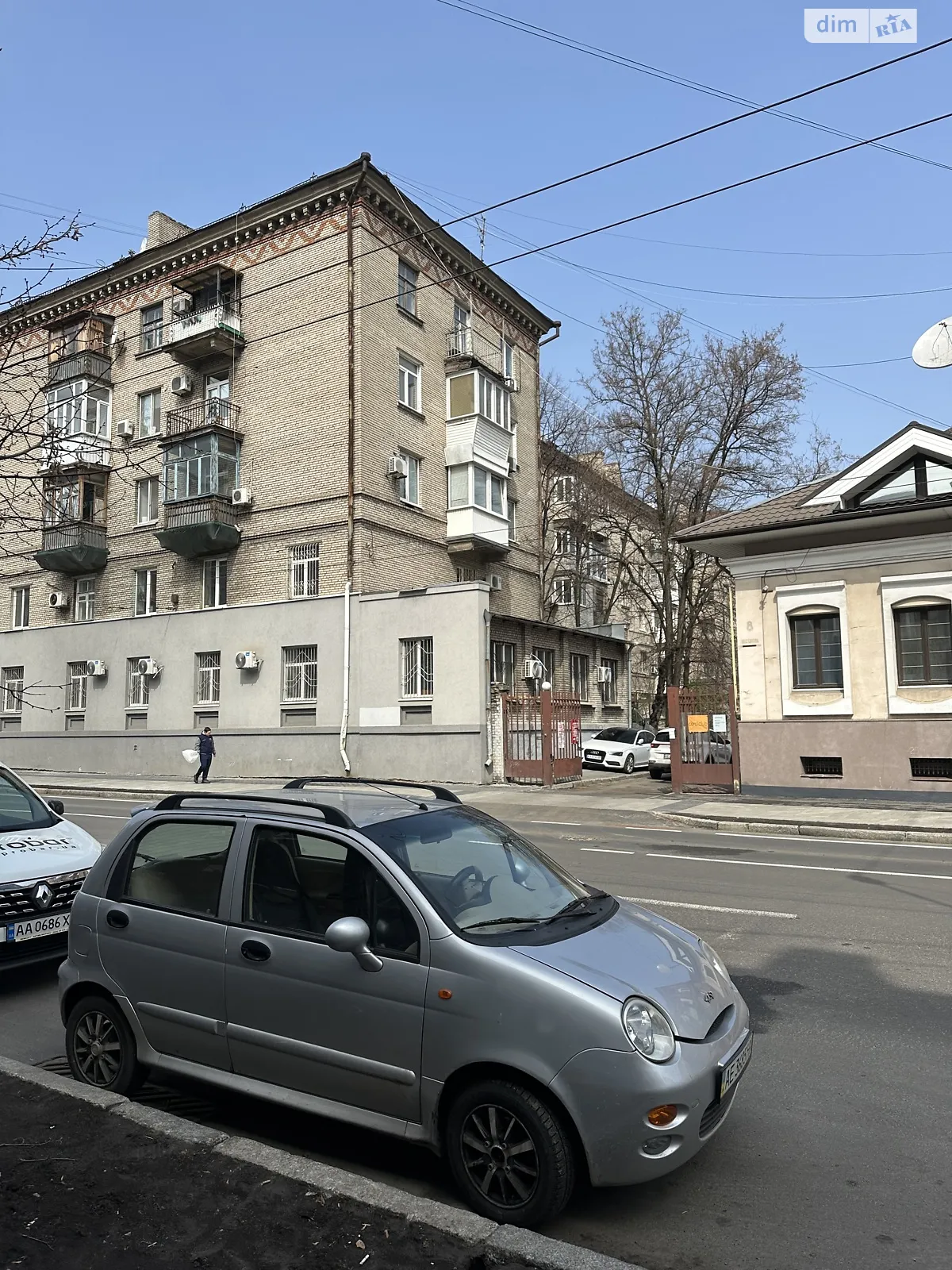 Продається 2-кімнатна квартира 46 кв. м у Дніпрі, вул. Володимира Мономаха, 10 - фото 1