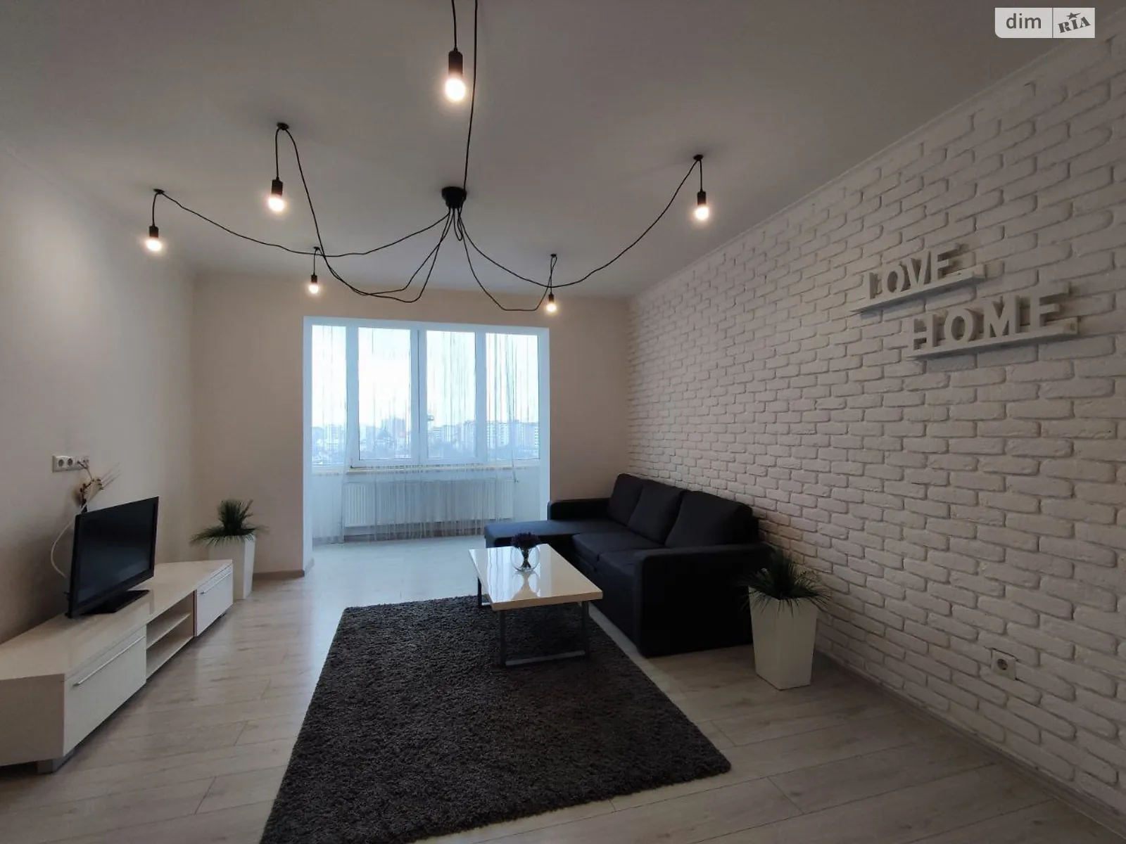 Продается 2-комнатная квартира 67.5 кв. м в Ивано-Франковске, цена: 94000 $ - фото 1
