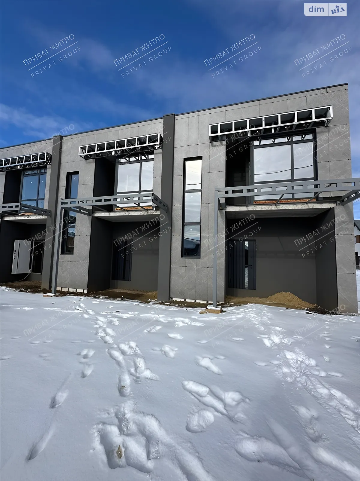 Продается дом на 2 этажа 110 кв. м с гаражом, цена: 100000 $ - фото 1