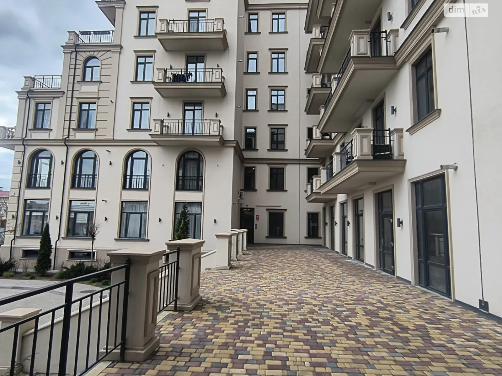 Продається 3-кімнатна квартира 160 кв. м у Фонтанці, цена: 120000 $ - фото 1