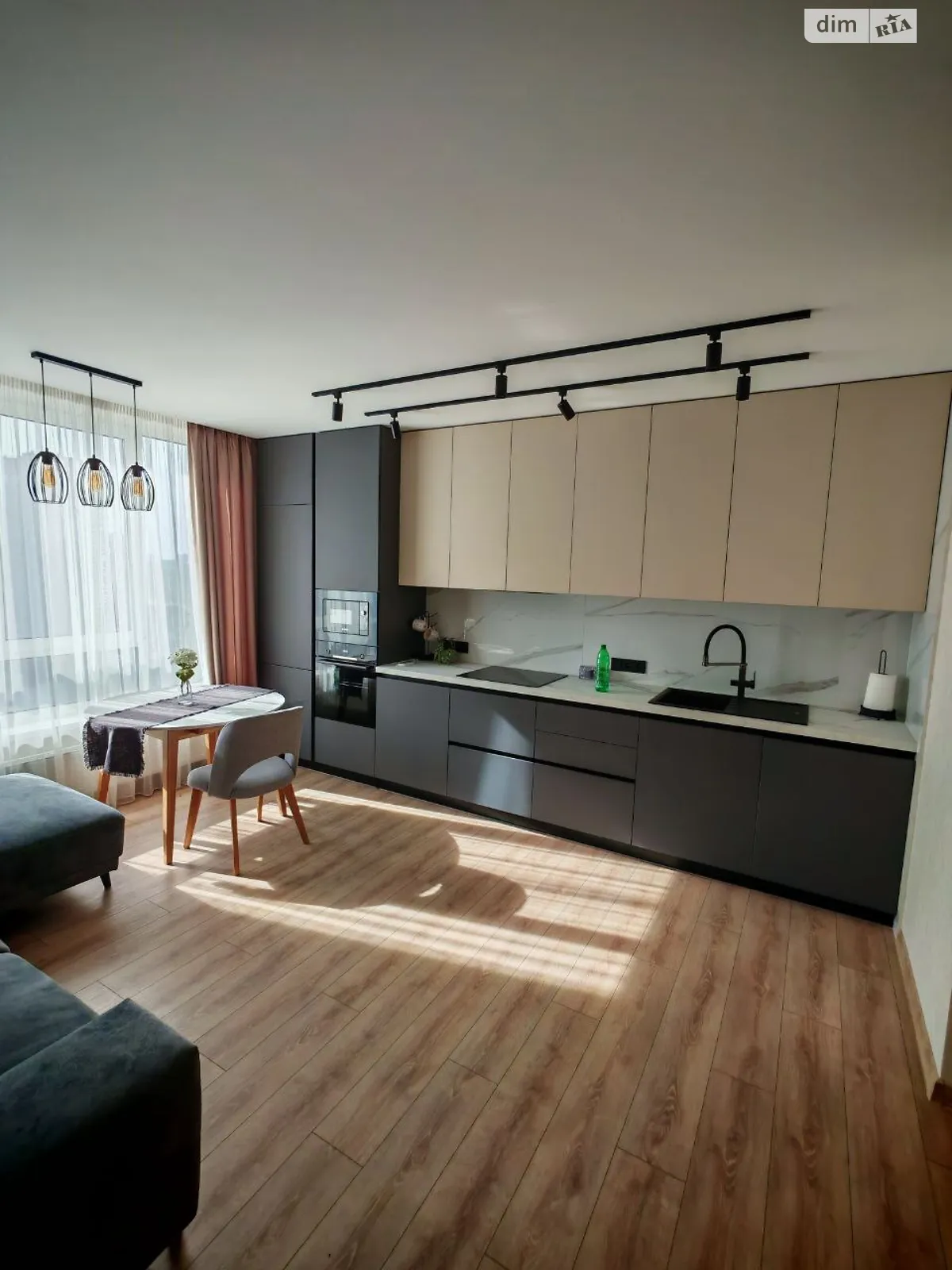 Продается 2-комнатная квартира 66.8 кв. м в Киеве - фото 1