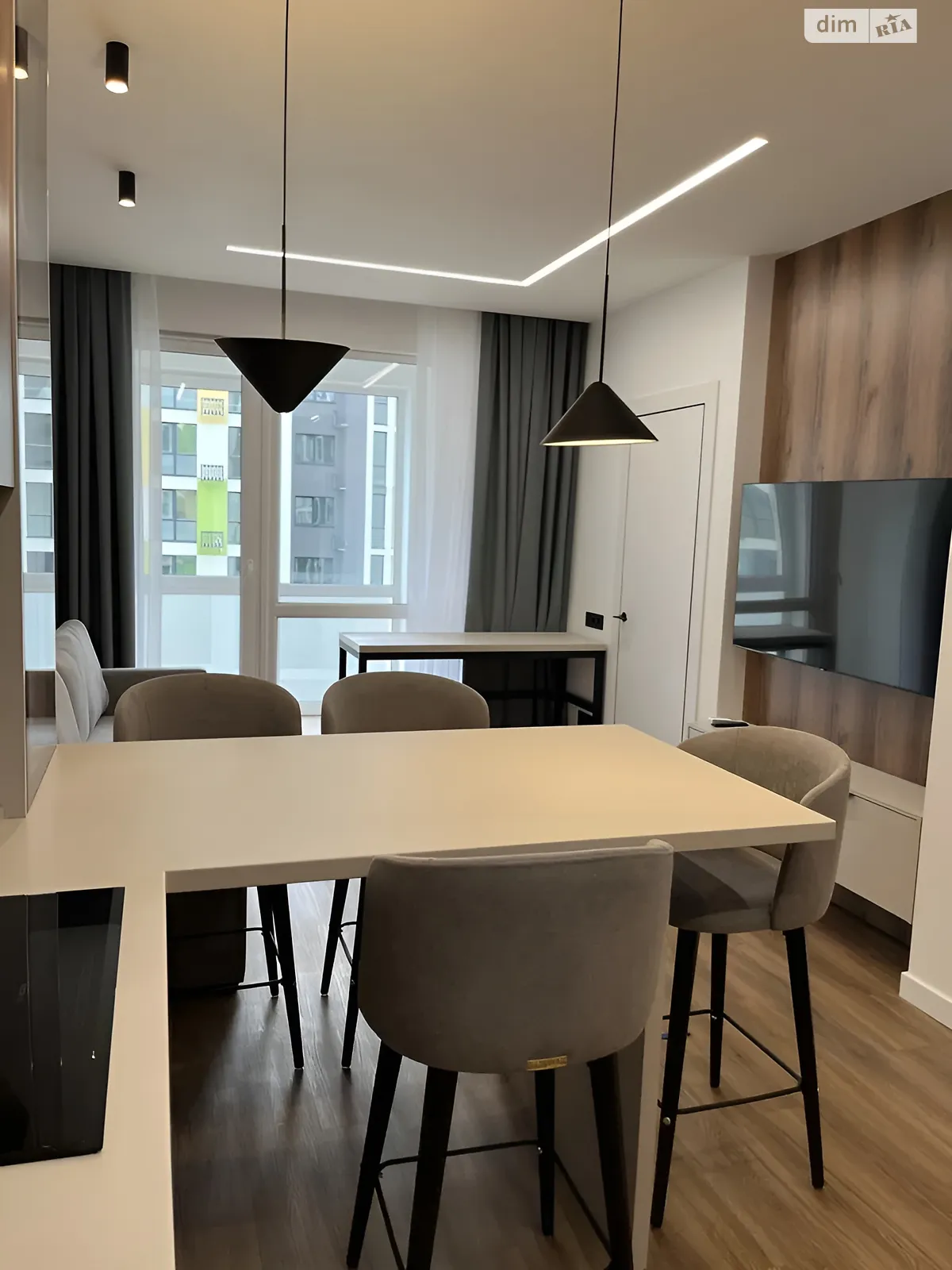 Продается 1-комнатная квартира 45.9 кв. м в Львове, ул. Венгерская, 12 - фото 1