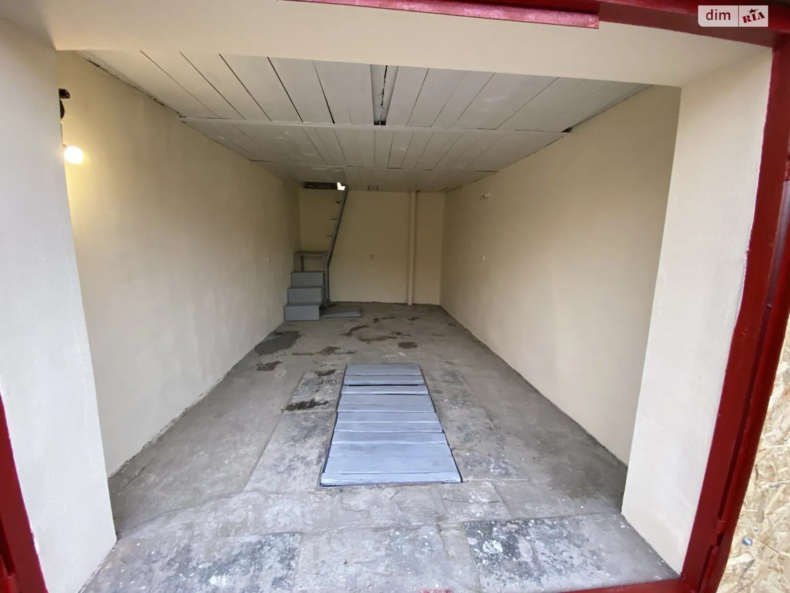 Продається окремий гараж під легкове авто на 36 кв. м, цена: 15000 $ - фото 1