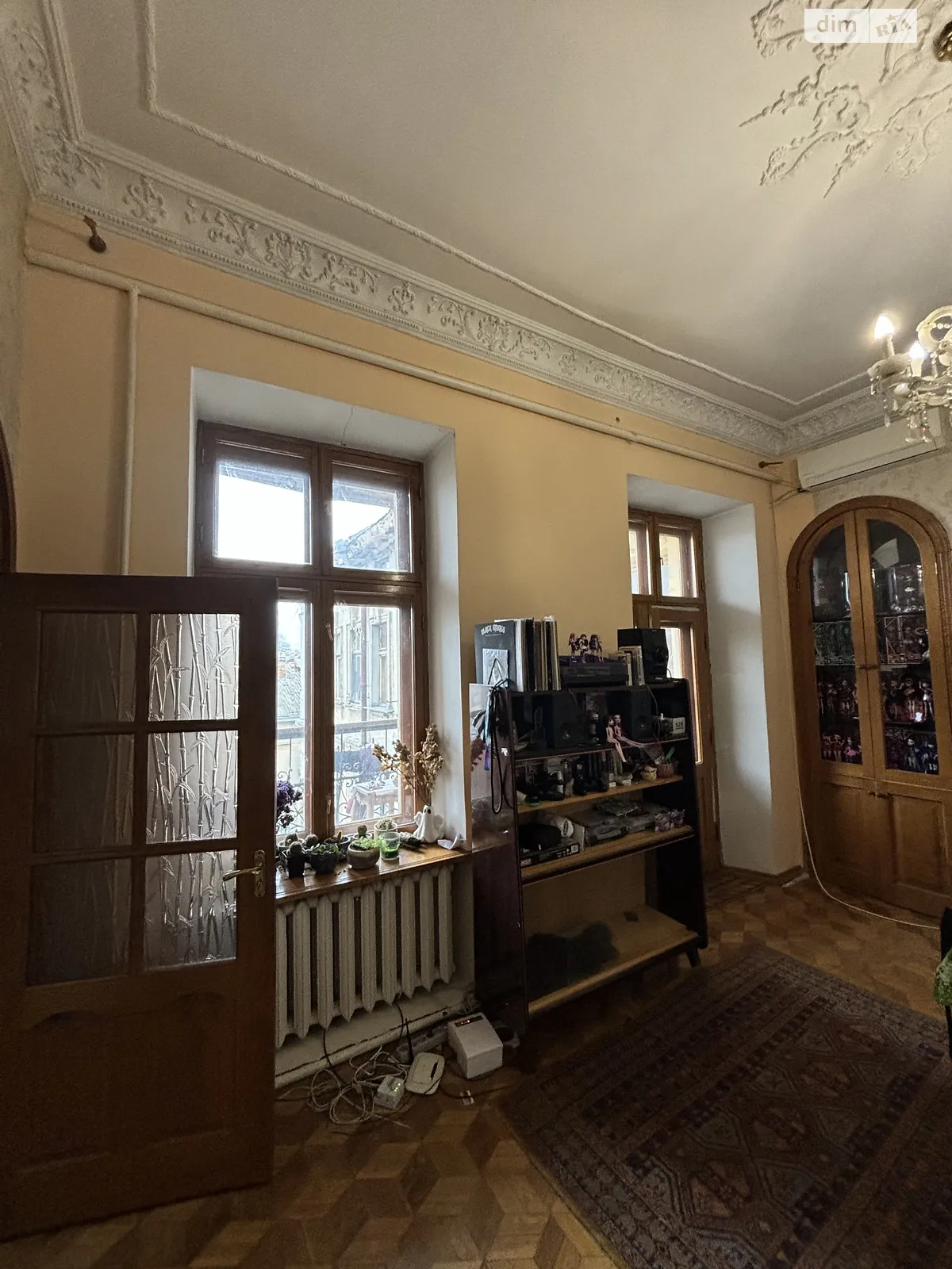 Продается 4-комнатная квартира 141.1 кв. м в Одессе, ул. Пастера - фото 1