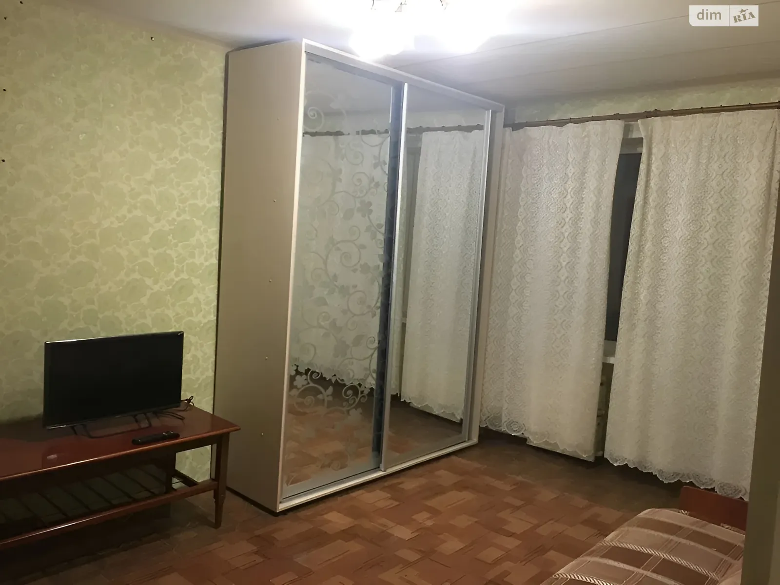 Продается 1-комнатная квартира 39 кв. м в Харькове, ул. Защитников Неба(Тобольская), 46В - фото 1