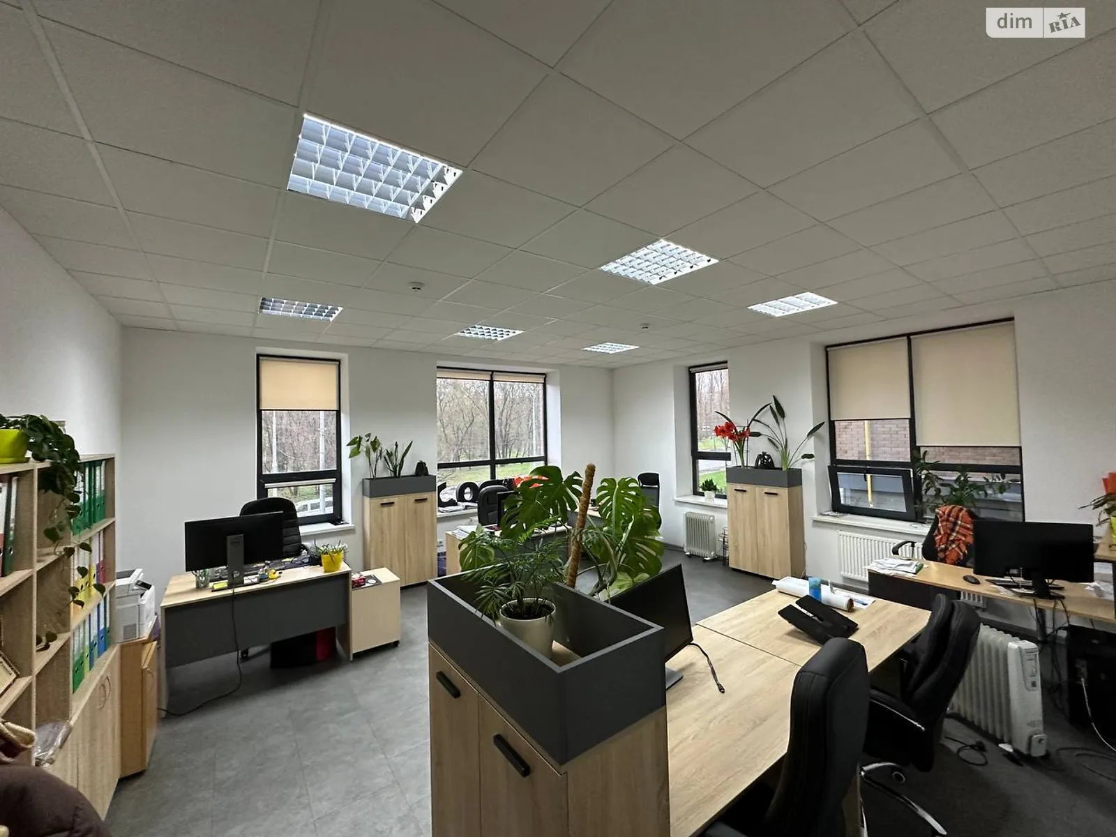 Здається в оренду офіс 325 кв. м в бізнес-центрі, цена: 4225 $ - фото 1