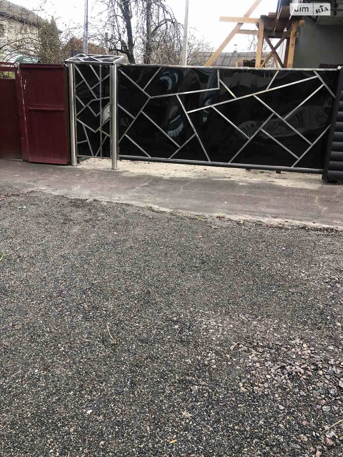 Продается дом на 2 этажа 132 кв. м с участком, цена: 130000 $ - фото 1