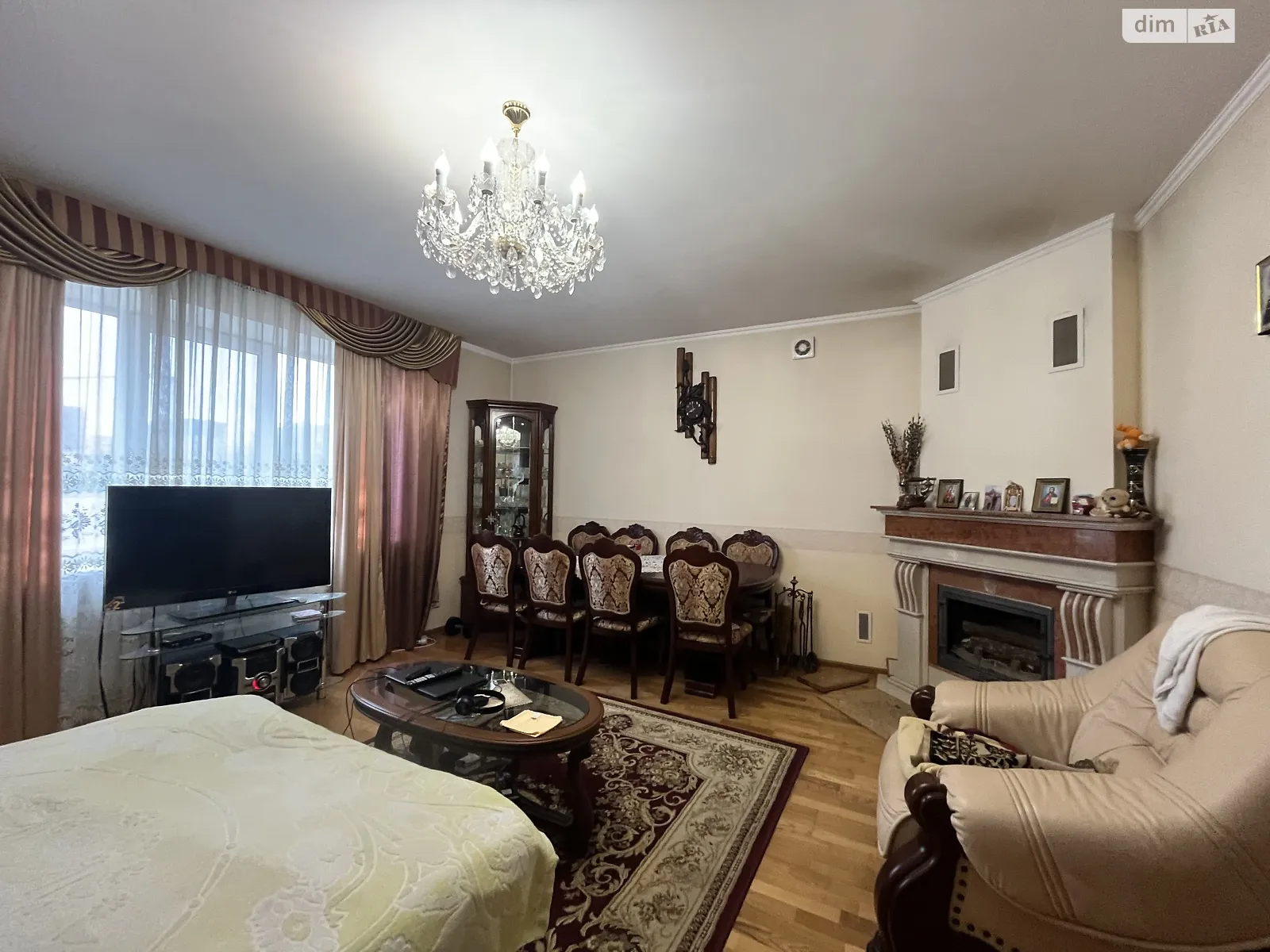 Продается часть дома 221.7 кв. м с террасой, цена: 210000 $ - фото 1