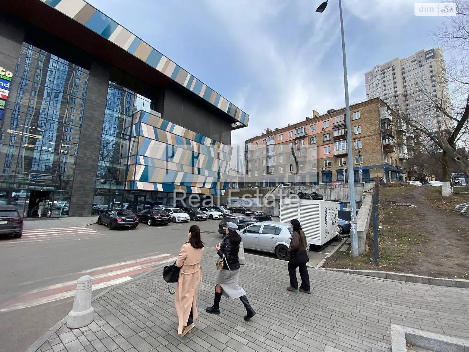 Сдается в аренду помещения свободного назначения 90 кв. м в 5-этажном здании, цена: 2000 $ - фото 1