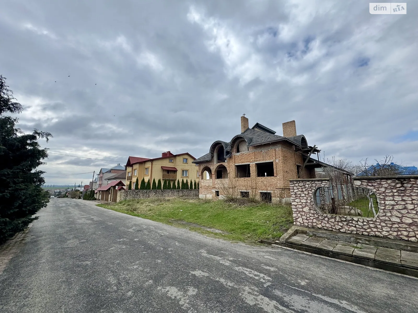 Продається будинок 2 поверховий 310 кв. м с басейном, цена: 100000 $ - фото 1