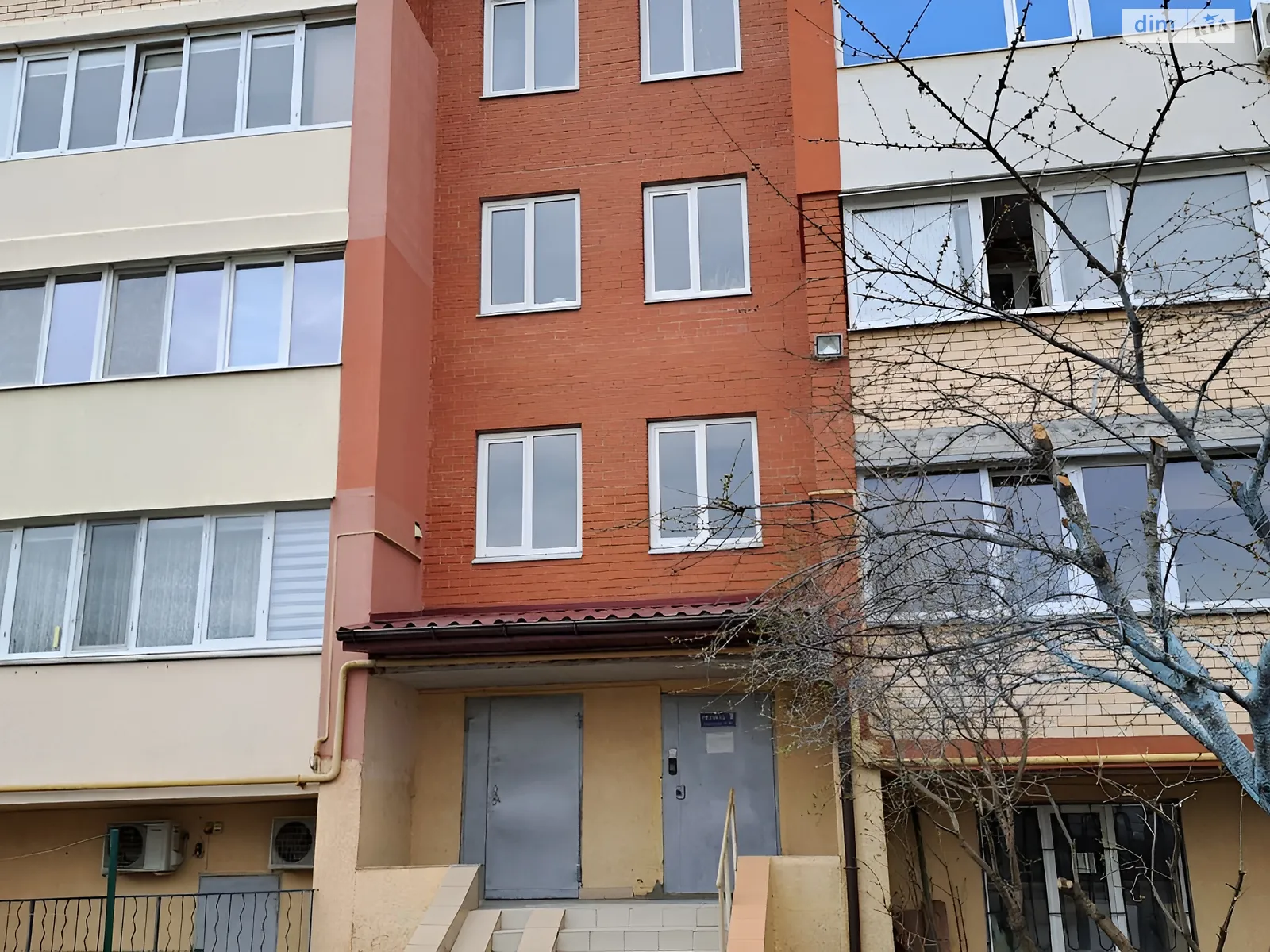 Продається 3-кімнатна квартира 90.4 кв. м у Таїрове, вул. Коралова - фото 1