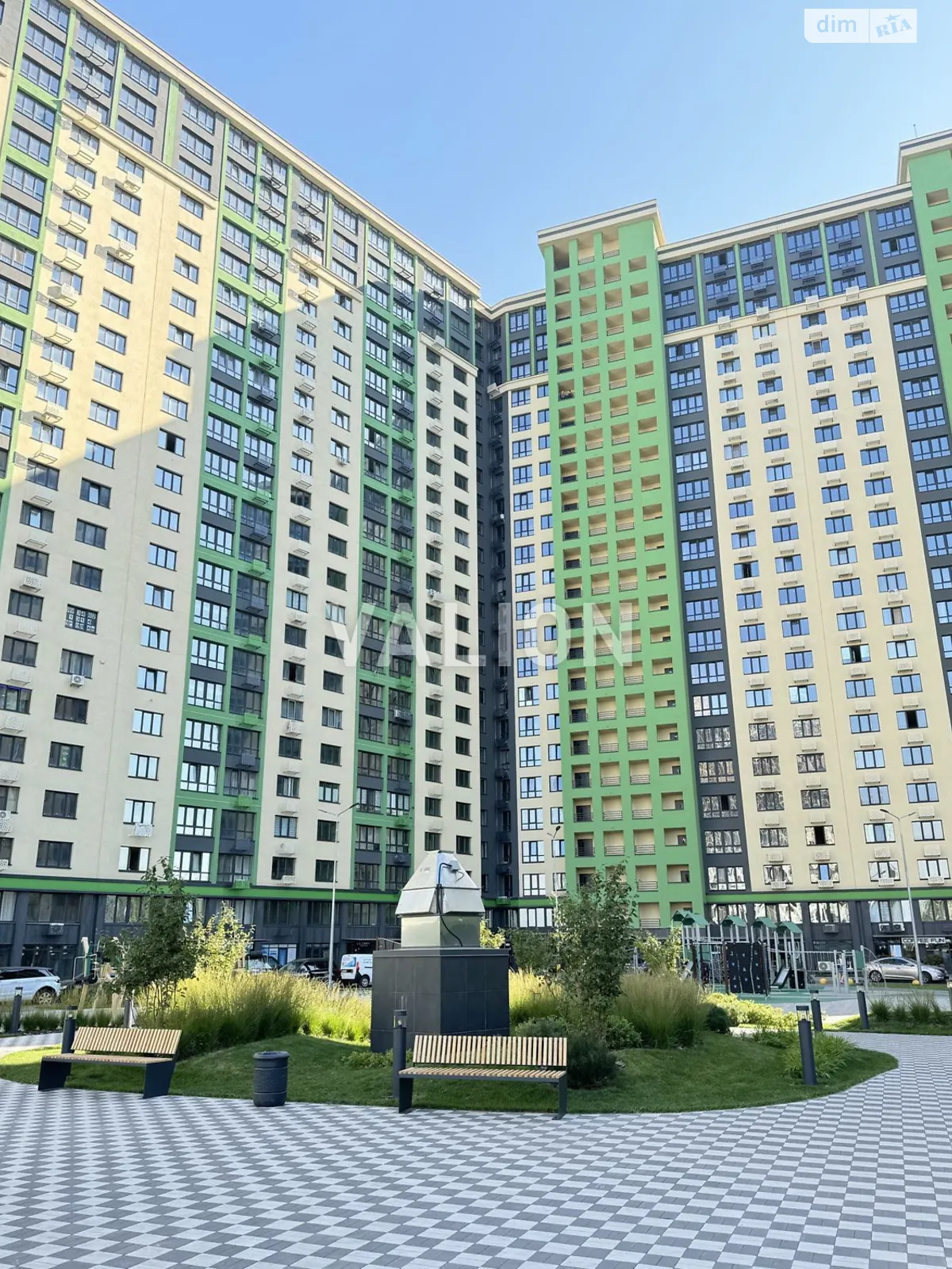 Продается 1-комнатная квартира 50 кв. м в Киеве, ул. Михаила Максимовича, 32Б - фото 1