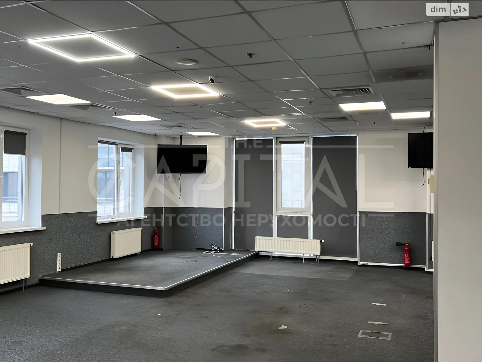Здається в оренду офіс 354 кв. м в бізнес-центрі, цена: 6576 $ - фото 1