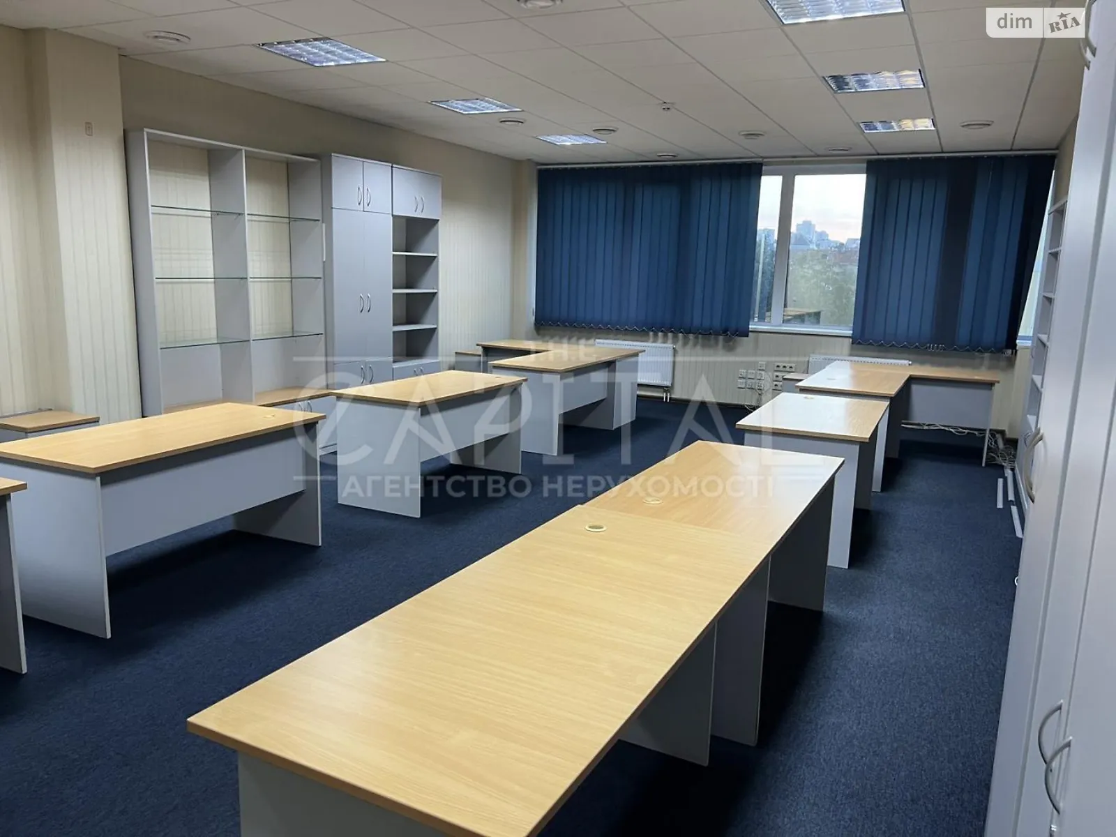 Сдается в аренду офис 286 кв. м в бизнес-центре, цена: 4290 $ - фото 1