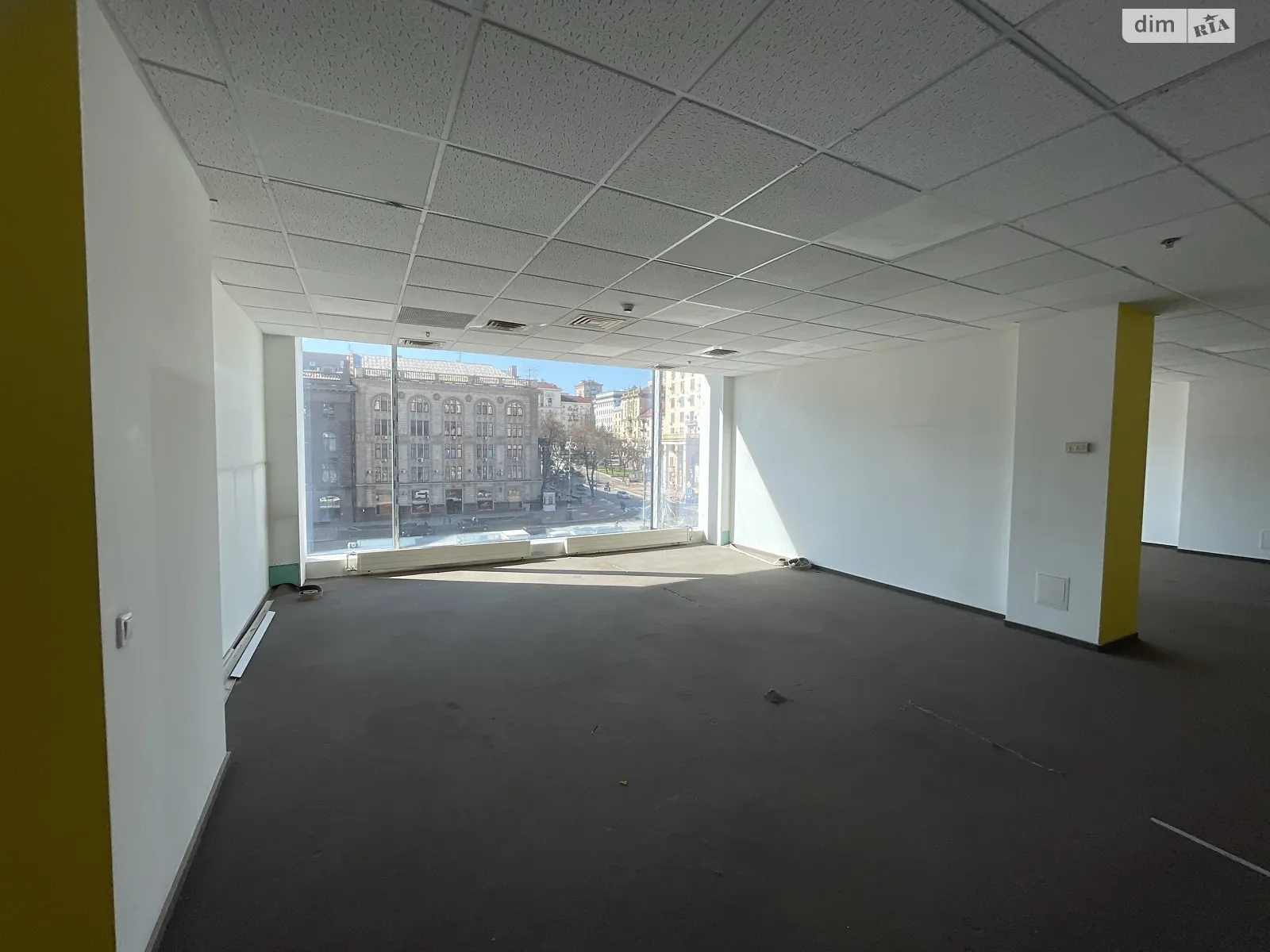 Сдается в аренду офис 1260 кв. м в бизнес-центре, цена: 18900 $ - фото 1