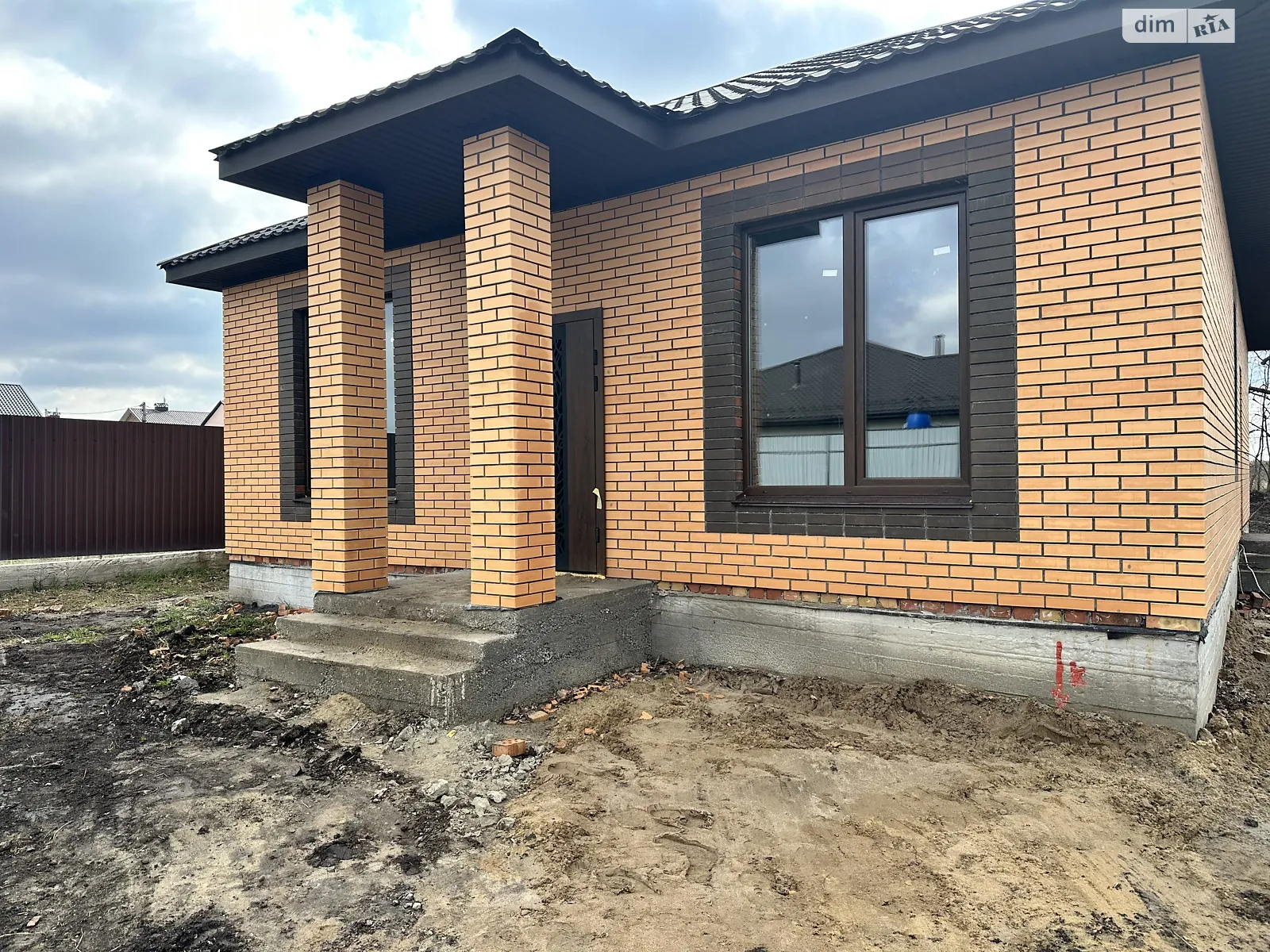 Продается одноэтажный дом 101 кв. м с участком, цена: 81000 $ - фото 1