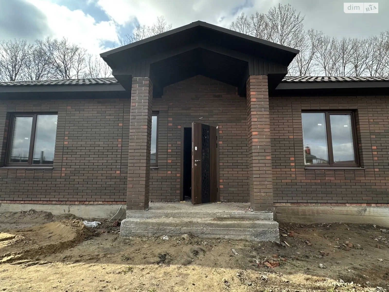 Продается одноэтажный дом 110 кв. м с камином, цена: 81000 $ - фото 1