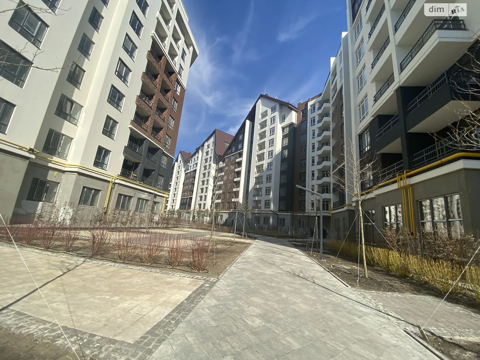 Продается 3-комнатная квартира 75.89 кв. м в Ирпене, ул. Ольги Кобылянской(Достоевского), 1В/28 - фото 1