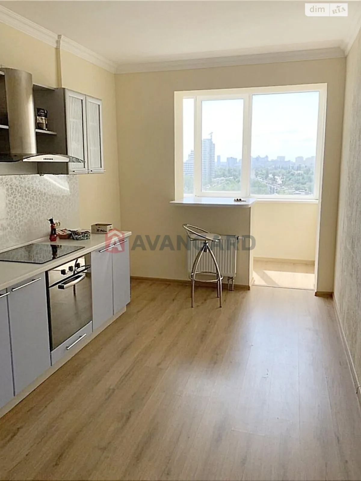 Продається 2-кімнатна квартира 84 кв. м у Києві, просп. Алішера Навої, 69 - фото 1