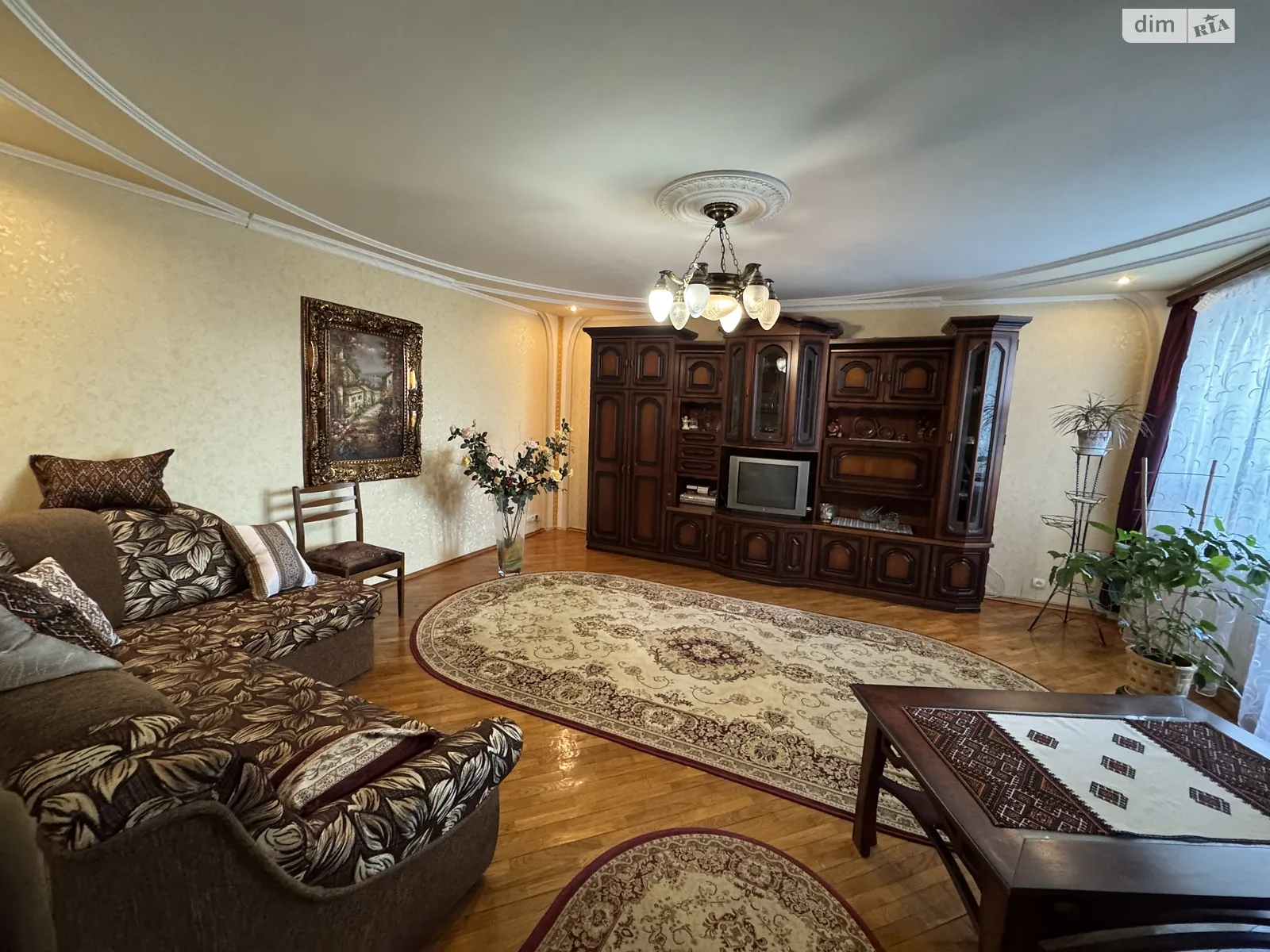 3-комнатная квартира 97.8 кв. м в Тернополе, бул. Вишневецкого Дмитрия - фото 1
