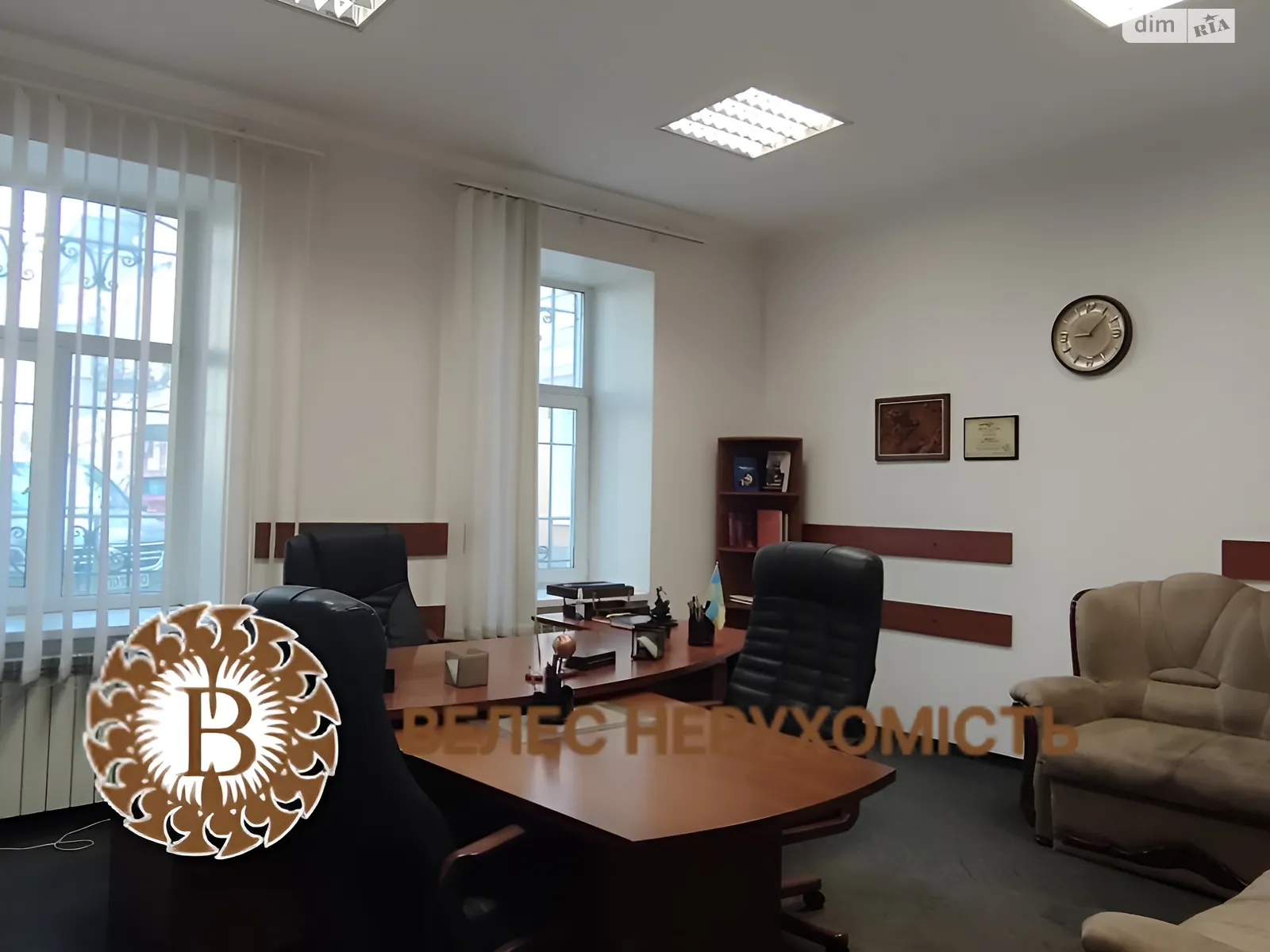 Продається офіс 56.3 кв. м в бізнес-центрі, цена: 171113 $ - фото 1