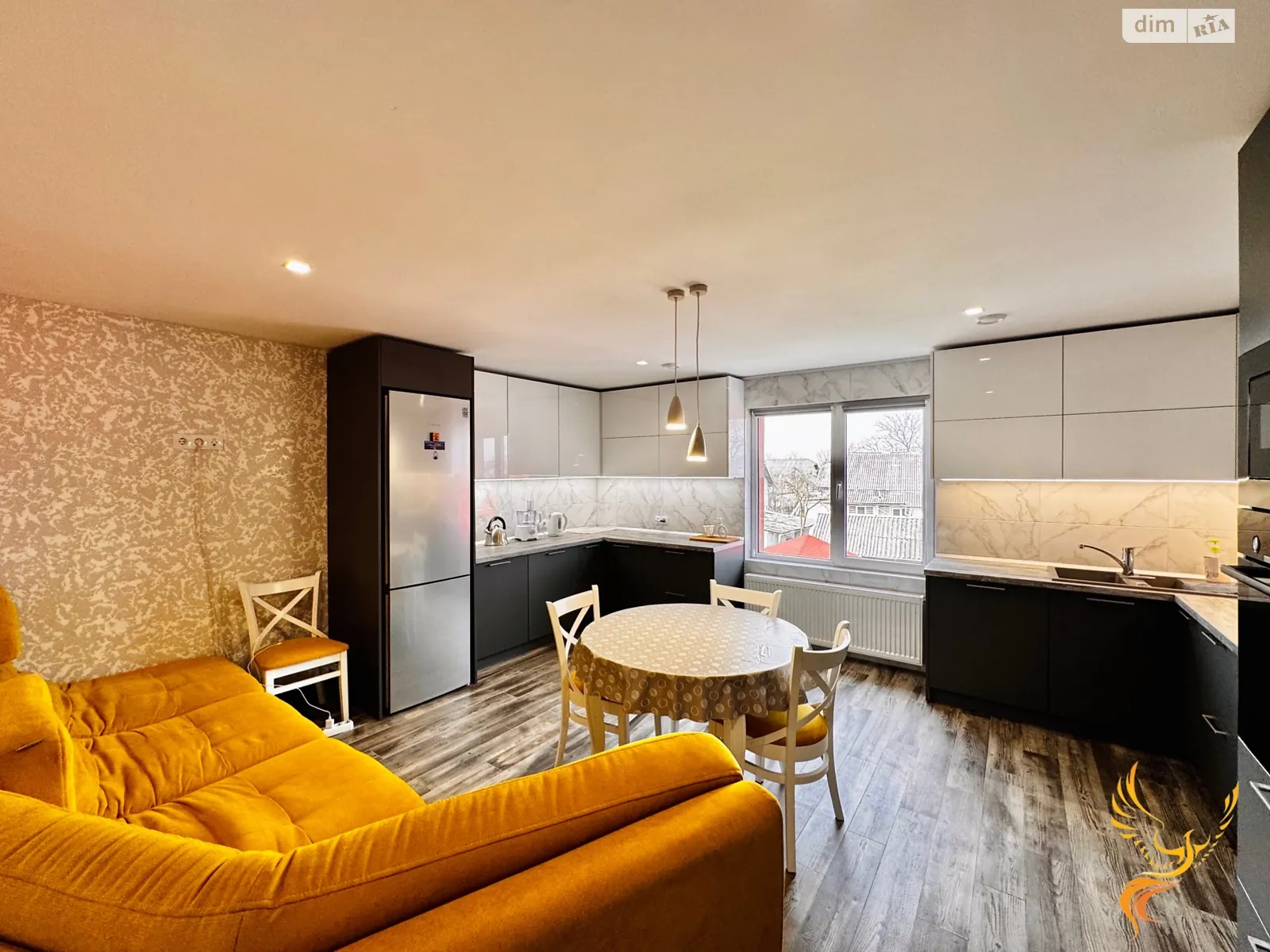 Продается дом на 2 этажа 204.5 кв. м с верандой, цена: 95000 $ - фото 1
