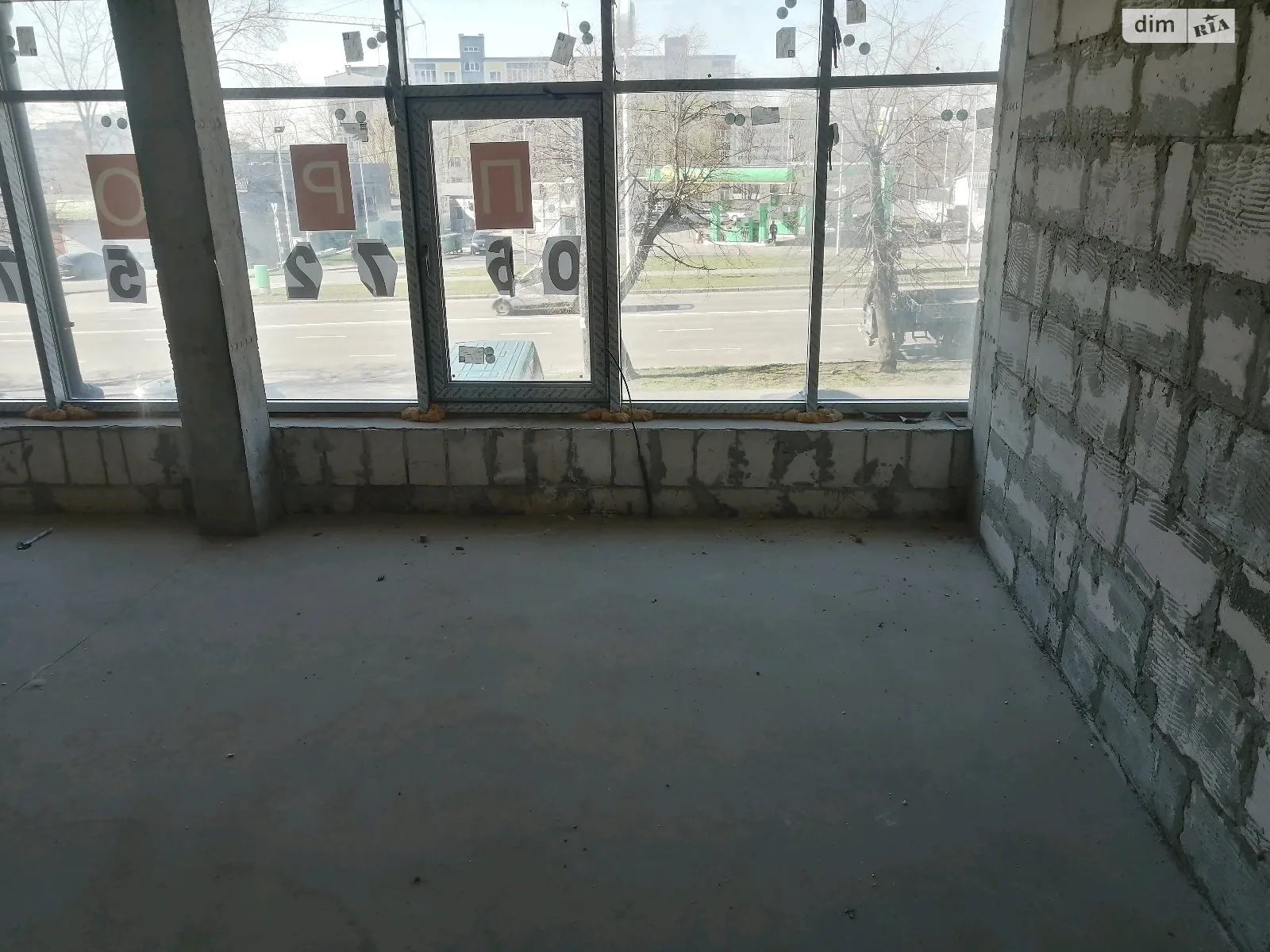 Продається приміщення вільного призначення 100 кв. м в 10-поверховій будівлі, цена: 60000 $ - фото 1