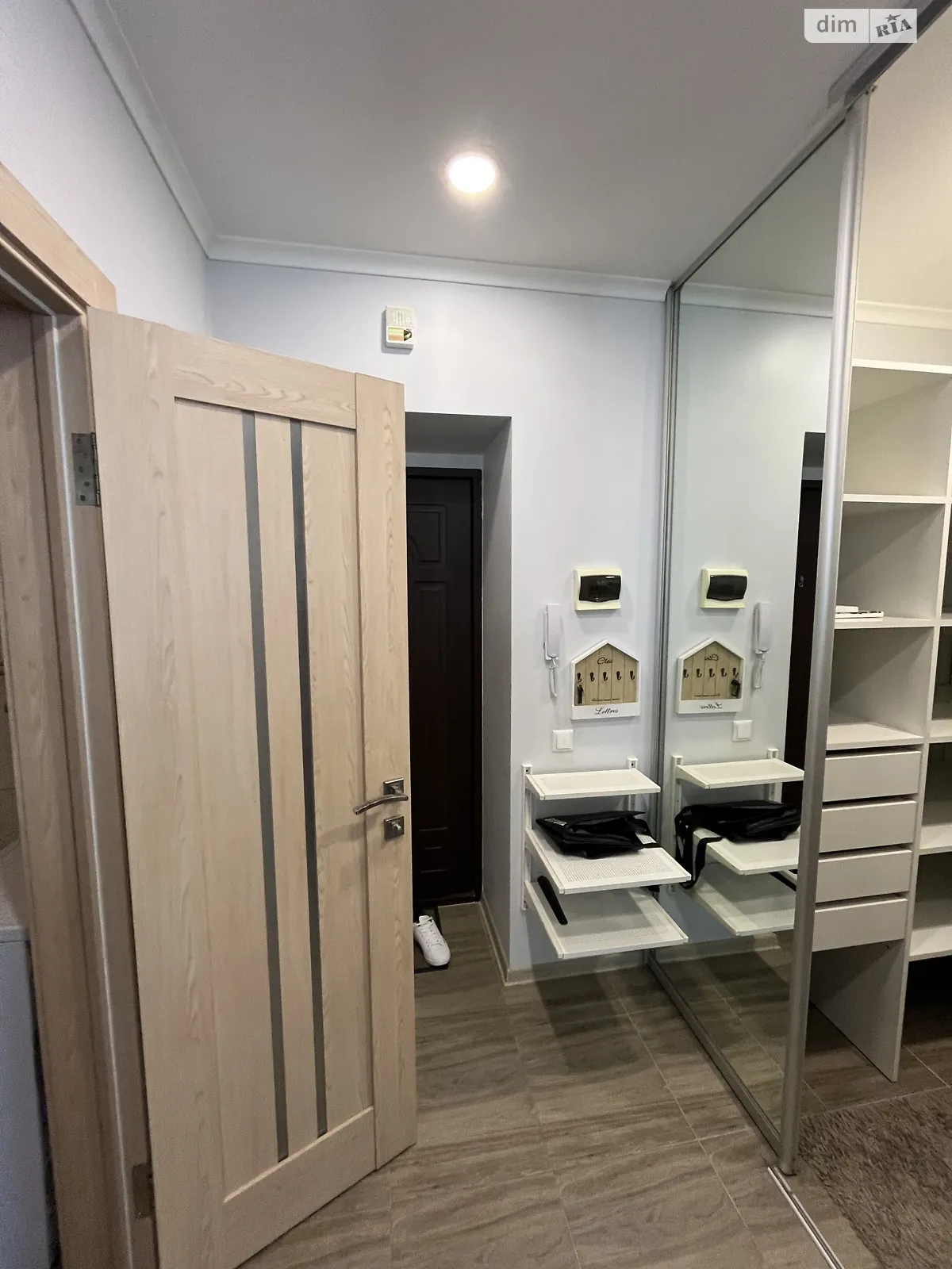 Продается 1-комнатная квартира 35 кв. м в Ирпене, ул. Минеральная, 45 - фото 1