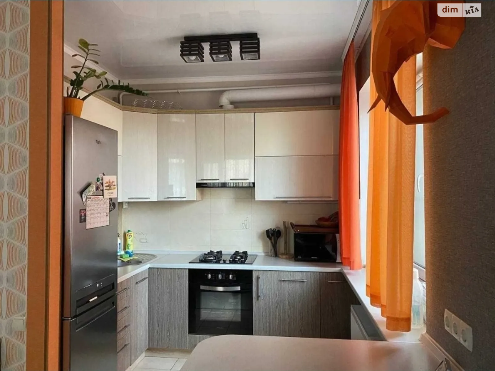 Продається 2-кімнатна квартира 46 кв. м у Чорноморську, вул. Парусна - фото 1