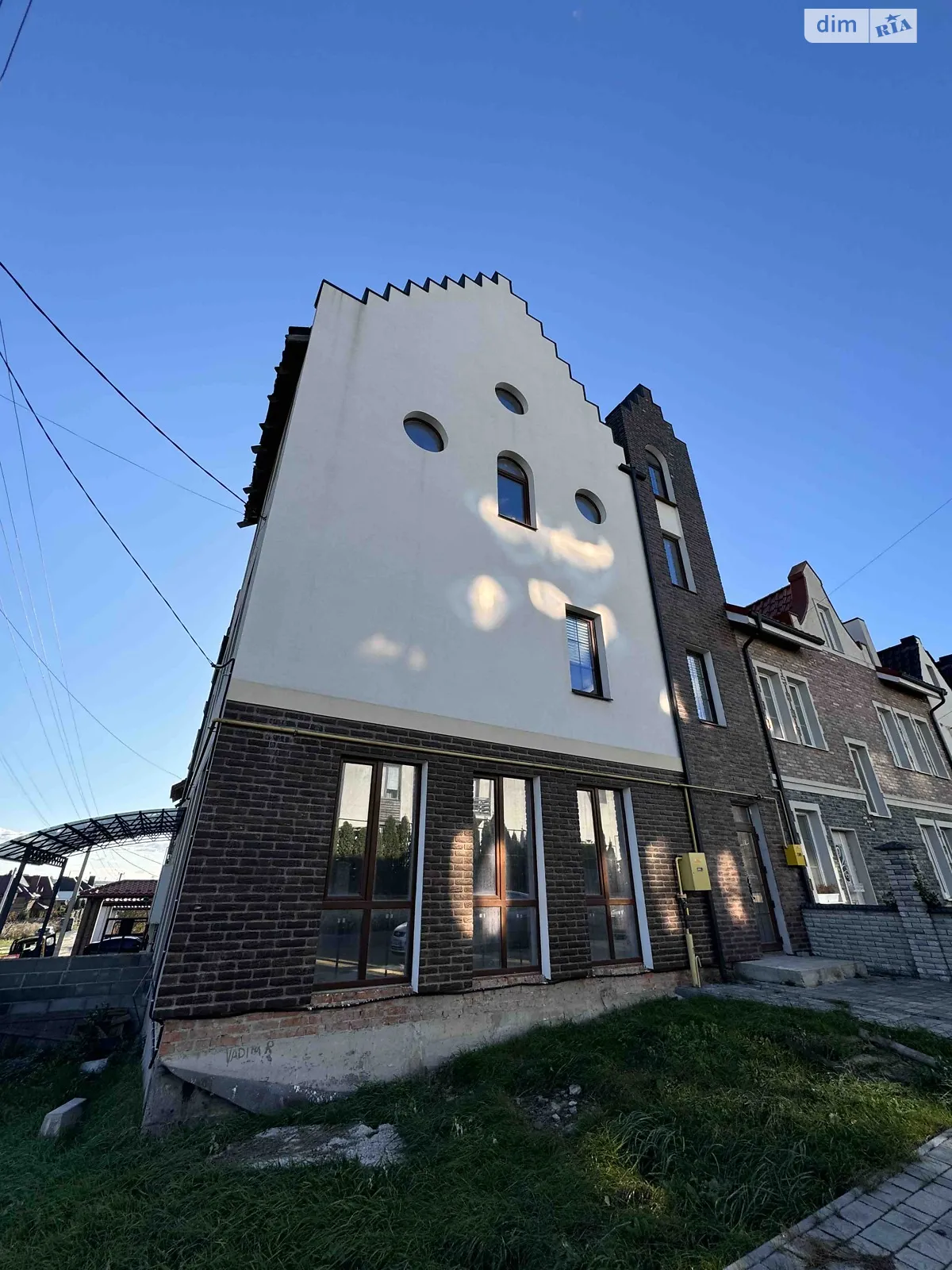 Продается 2-комнатная квартира 52 кв. м в Ровно, ул. Петра Григоренко, 18 - фото 1
